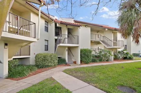 Private Balcony and Resort Amenities - Gorgeous Waterfront Retreat