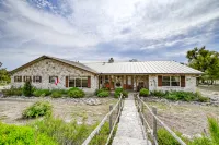 Spacious Kitchen and Stunning Outdoor Spaces - Charming Rustic Retreat