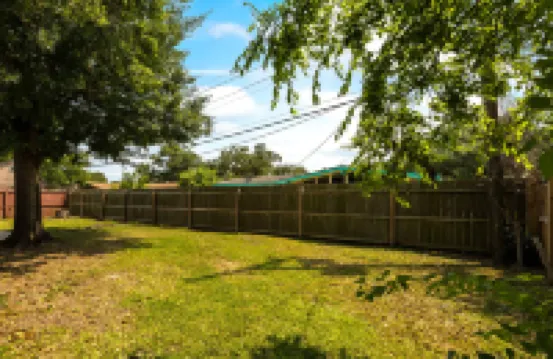 Luxurious Hot Tub and Game Room - Spacious Family Retreat