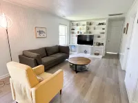 Charming Cottage with Screened Porch and Hammock - Delightful Escape Hotel a Ocracoke