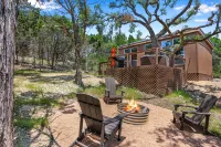 Luxury Studio Cabin with Stunning Views - Serene Romantic Retreat Hotels in Hays County