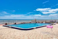 Beachfront Atrium Condo - Oceanview, Pool, Hot Tub, Jacuzzi
