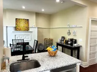 Charming 3-bedroom house in Troy, near RPI, Albany, & Saratoga Hotels in Troy