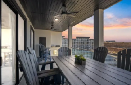 Spacious Living and Panoramic Channel Views - Stunning Lakeside Haven