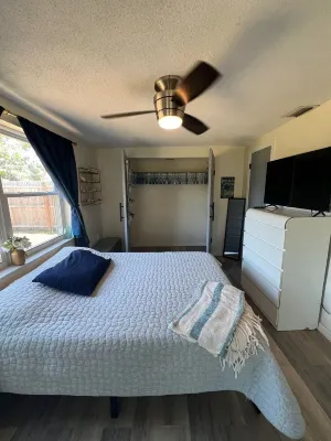 Family-Friendly 3 Bedroom 2 Bathroom home near Tarpon Springs Hotel a Holiday