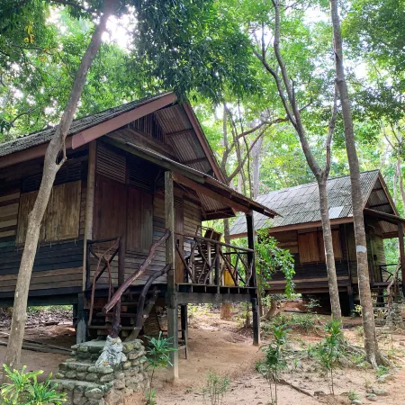 Bonhomie Beach Cottage