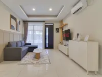 3BR Villa Punawangi W/ Jacuzzi Hotele w: Batujajar