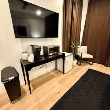 Luxurious King Suite in Gilbert. Kids are Welcome!