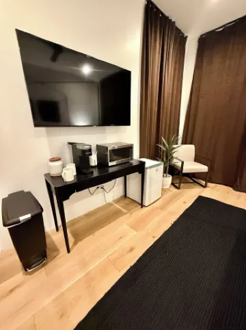 Luxurious King Suite in Gilbert. Kids are Welcome!