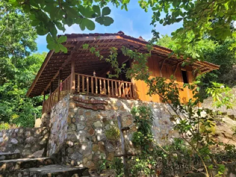 Alam Kita Hotel dekat Pantai Ketapang