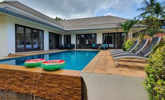 Baan Rattana Pool Villa Near the Center