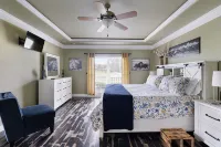 Pillow and Paddock B&B Hotels in Oldham County