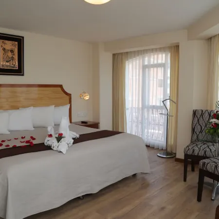 Sol Plaza Hotel Отели в г. Пуно