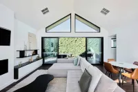 Beltana Farm Hotels in Fyshwick