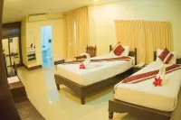 Submukda Phoomplace Hotel