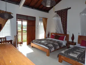 Alamanda Family Villas, Pool & Local Tours
