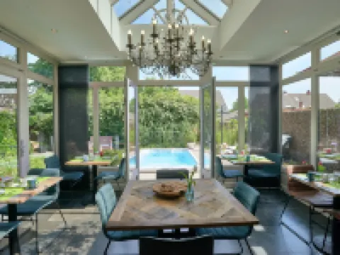 B&B デ ジョーカー トゥルンホウトのホテル