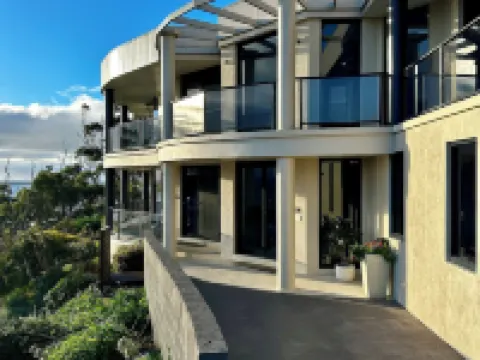 Sheer Pleasure Accommodation Hotels in Smithton
