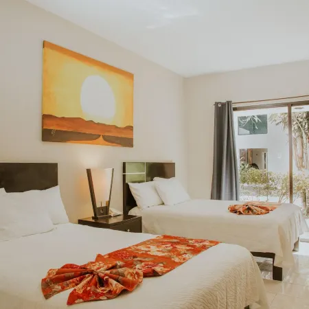 Hotel Holly