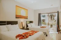 Hotel Holly