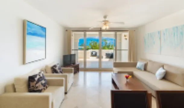 La Vista Azul Modern Condo Ocean Views Hotels in The Bight Settlement