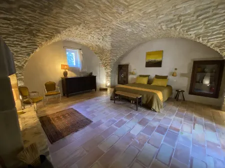 Ô Mas de Mèze Отели рядом с достопримечательностью «Uzes Cathedral»