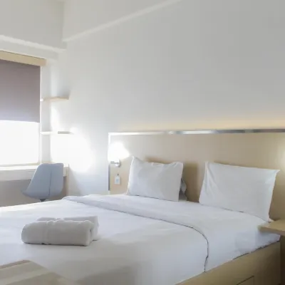 Comfort Minimalist Studio at Parkland Avenue Apartment Các khách sạn ở Cilenggang