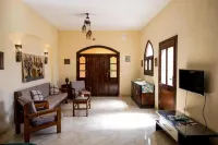 Nile Compound - piscine