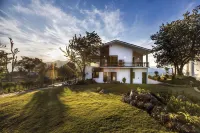 A majestic and luxurious villa overlooking the Ganges Hotels in 