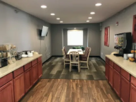 Chadron Inn & Suites Hotels in Chadron