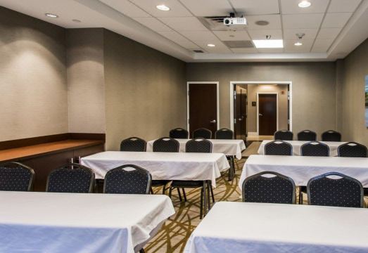 5. 컴포트 스위트 ..