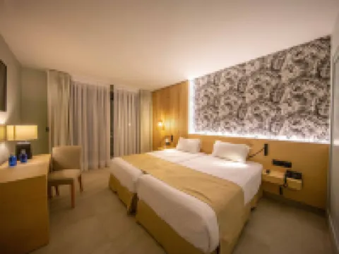 هوتل نوي فنادق في ألمونيكار