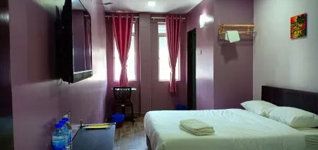 Purple Dream Home Отели рядом с достопримечательностью «Surau Haji Hassan Batu 8 Sijangkang»