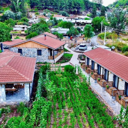 Dedehan Retreat Otel
