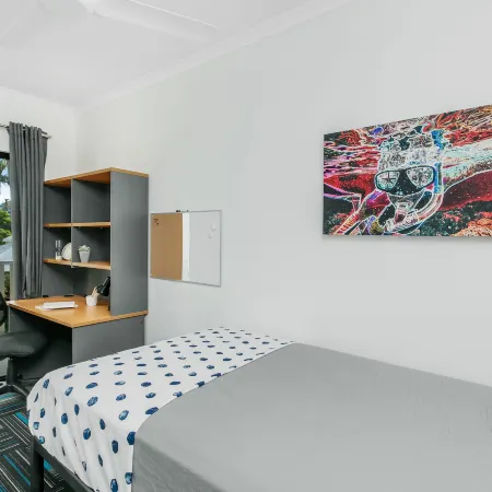Redhill Cairns Living - Pembroke St