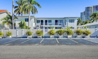Waves on Desoto Rental Unit with Pool
