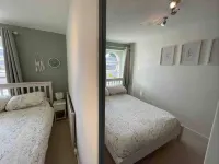 Lancaster 1 Bed Cottage Apartment- M6 - Lancs Uni Hôtels à : Bailrigg
