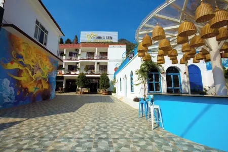 Huong Sen Hotel Moc Chau - BAY LUXURY Отели в г. Район Мокчау