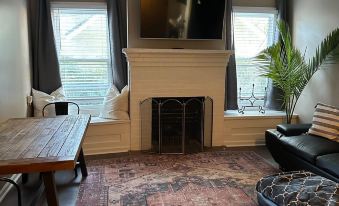 Magnolia House