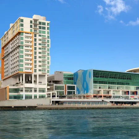 Swiss-Belhotel Balikpapan Отели рядом с достопримечательностью «Парк Бекапай»