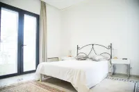 Les Verrieres de Gammarth: Modern Villa +Pool - parking