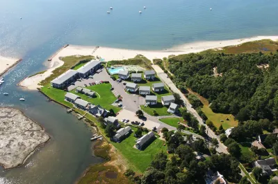 Green Harbor Resort Hotels near Yarmouth Recreation Department