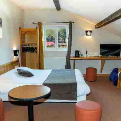 Logis Auberge les Rives de l'Arzon Rooms
