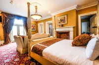 Rodman Hall Hotels in St. Catharines