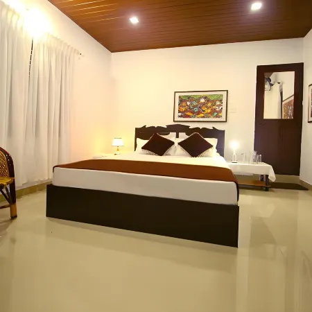 Munroe Island Lake Resort
