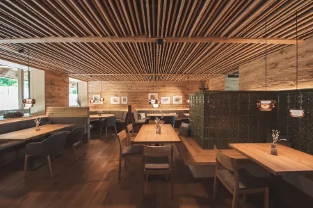 Hotel Munde Отели в г. Фрайамт