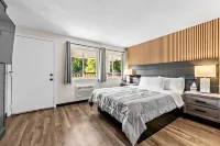 Green Harbor Hotel Отели в г. Сайчуат