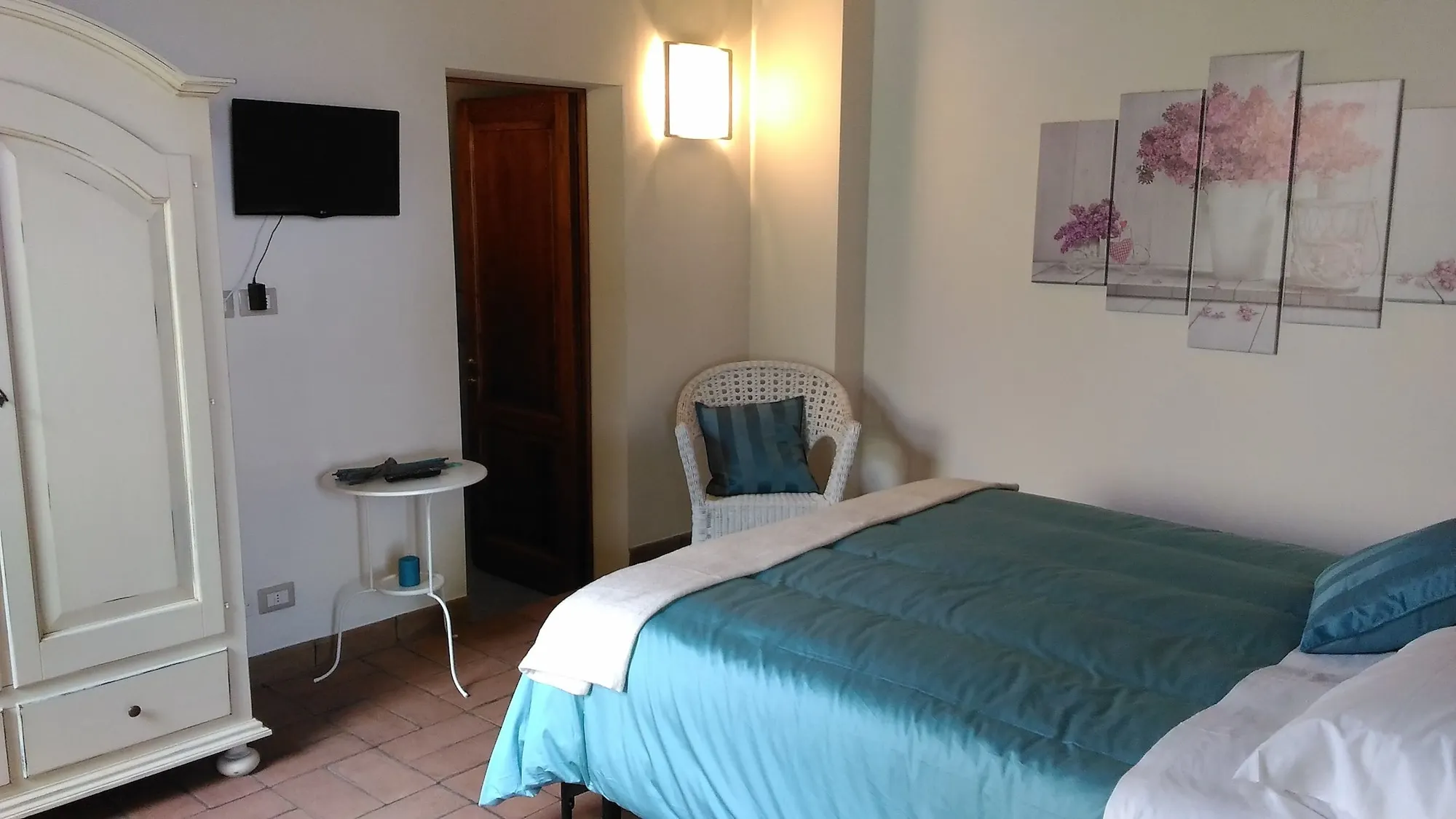 Capanna 1826 Rum Photos