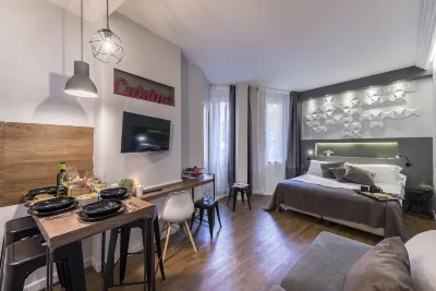 Z-ArchSuites Hotel di Tuscolano