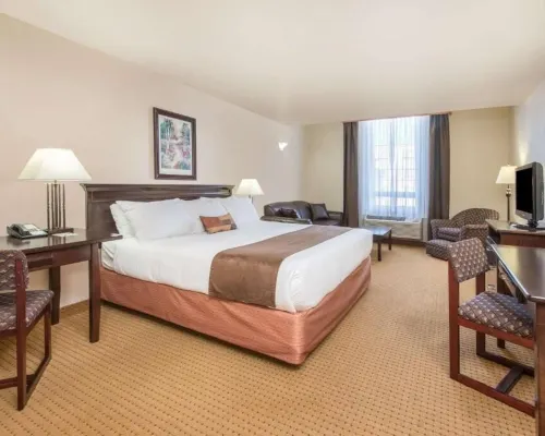 Gold Circle Inn Hotels in Lloydminster
